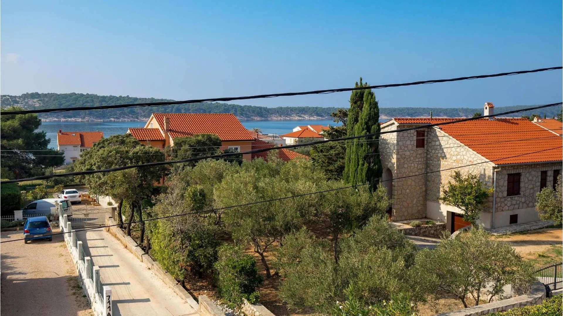 Amazing Apartment In Barbat-Rab With Wifi Barbat na Rabu