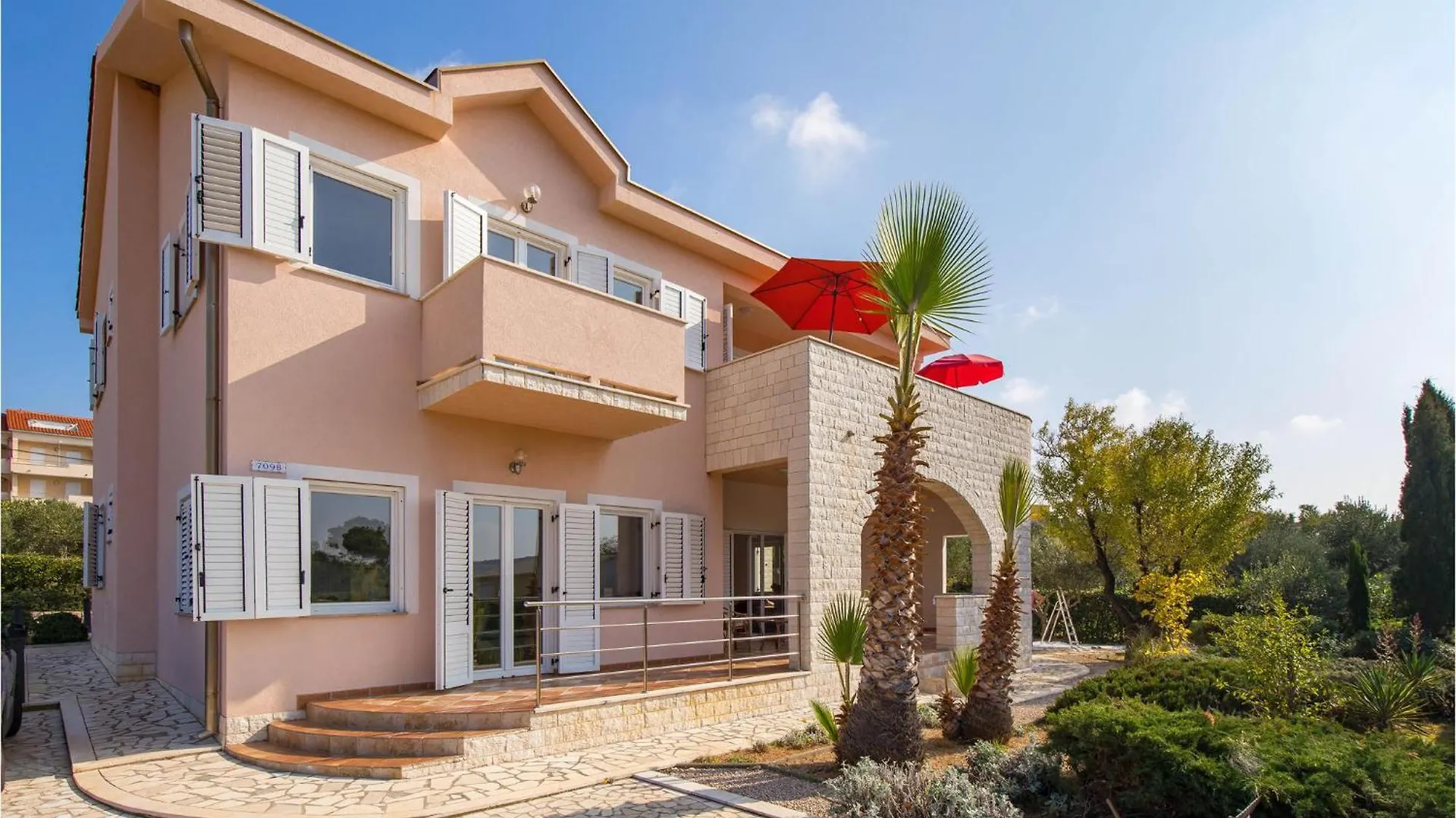 Amazing Apartment In Barbat-Rab With Wifi Barbat na Rabu