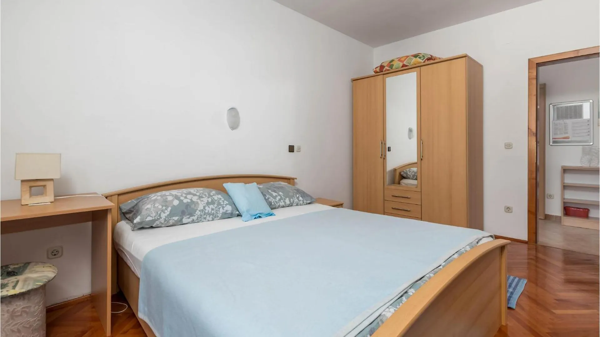 Amazing Apartment In Barbat-Rab With Wifi Barbat na Rabu