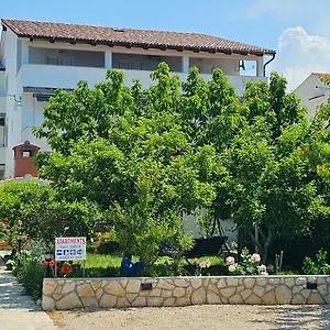 Appartamento Fam. Grce, Barbat na Rabu